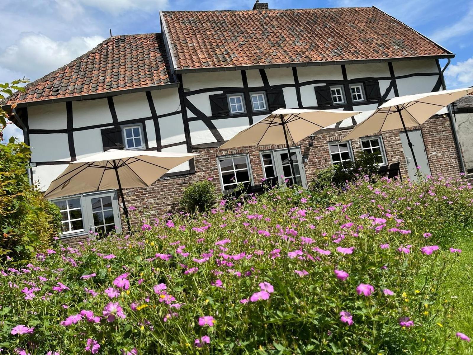 Vakantiewoningen 'Hoeve De Witte Olifant' Норбек Экстерьер фото